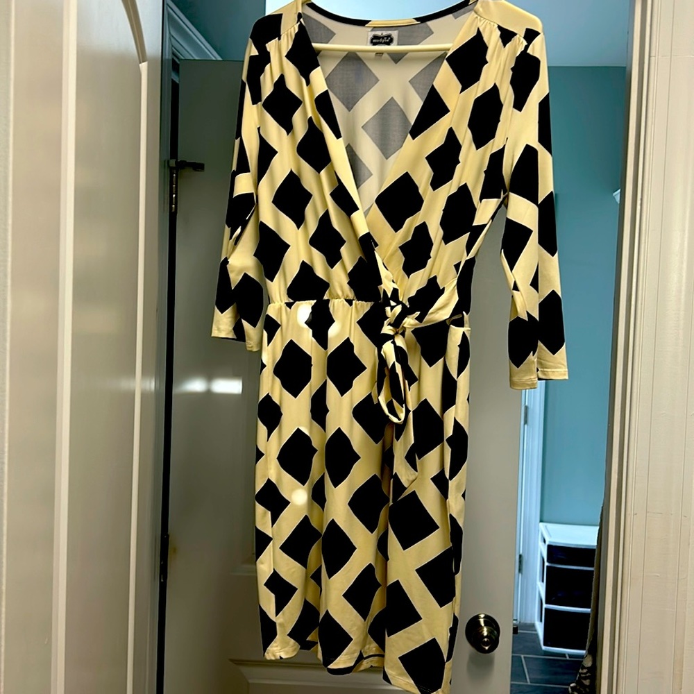 Mud Pie size Small 4-6 black and cream